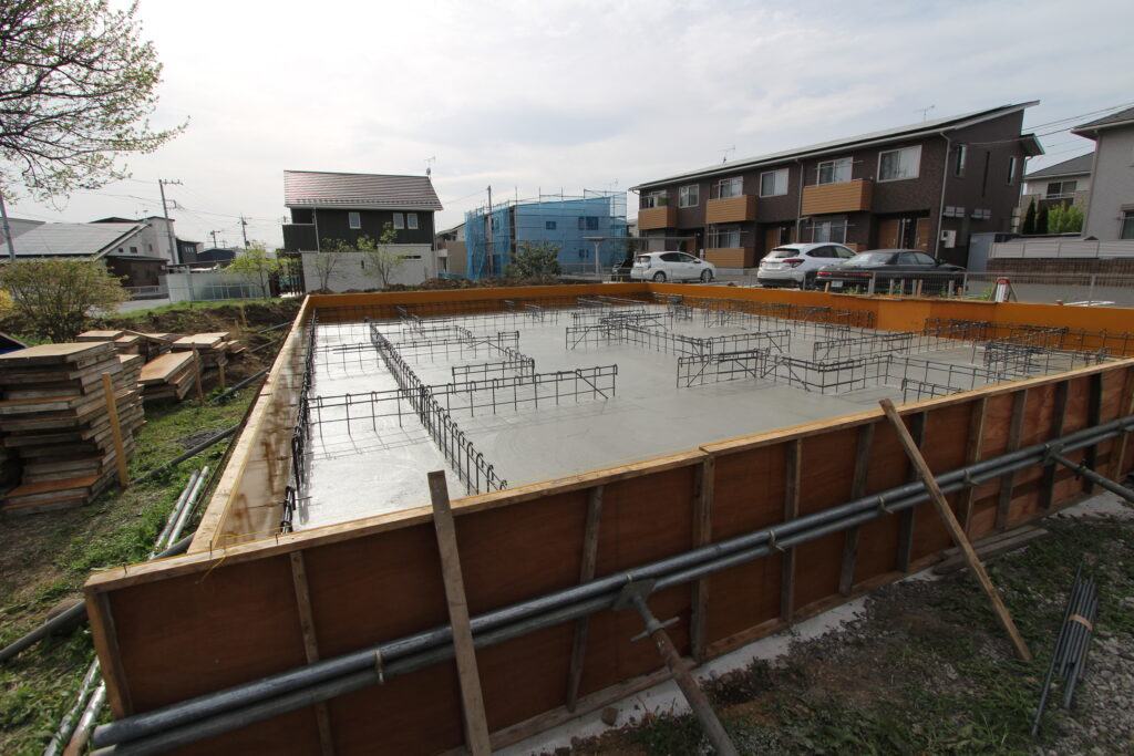 高根沢町の平屋のZEH～土間部分コンクリート打設