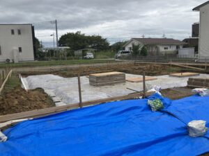 大田原市M様邸・家の中に外を感じる平屋～「捨て」だけど、とっても大切。捨てコンクリート